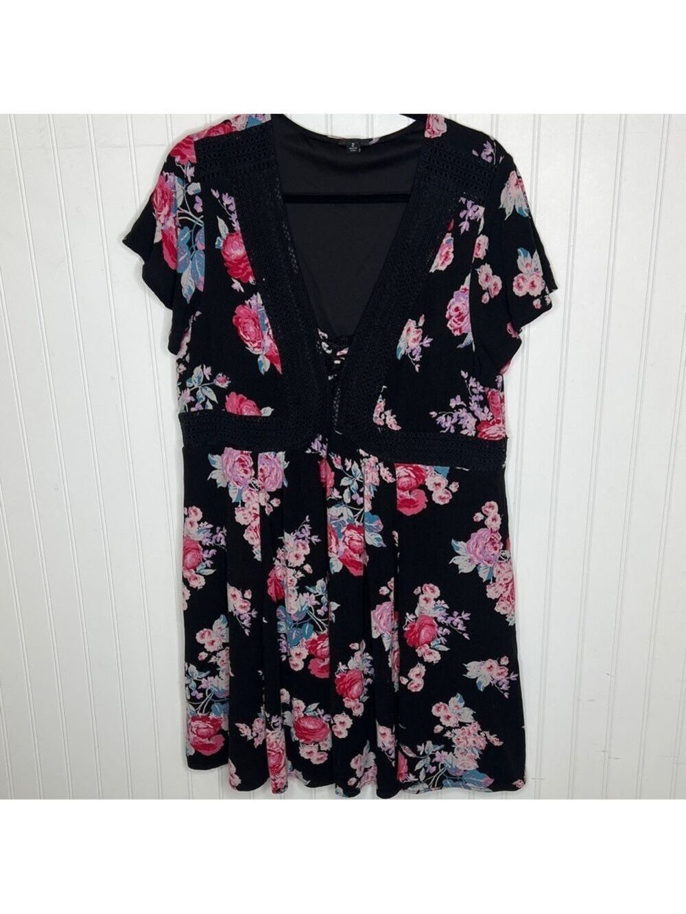 Torrid Black and Pink Floral Mini Dress Size 18/20